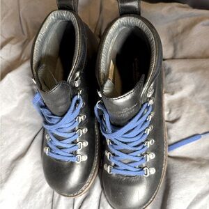 Eddie Bauer hiking boots with Vibram sole